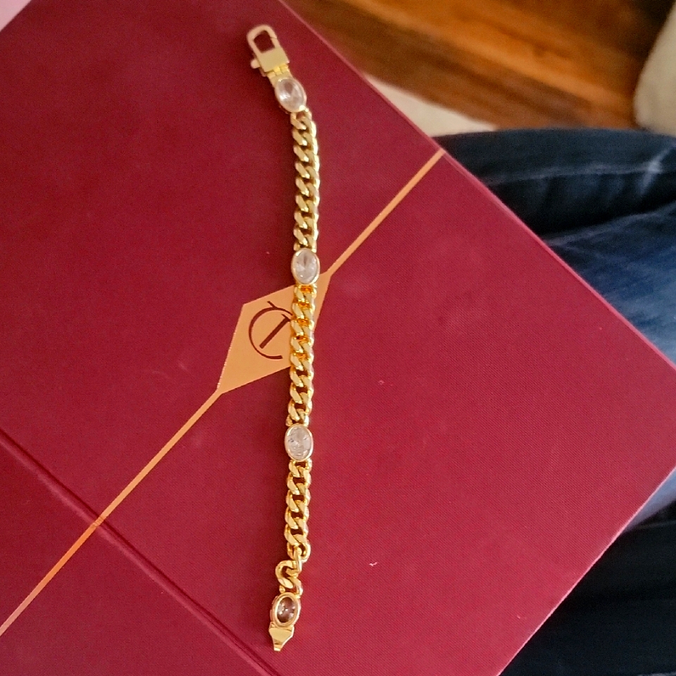 Melinda Maria Gold 7 In Elegant Gold Chain Bracelet With Clear Accents